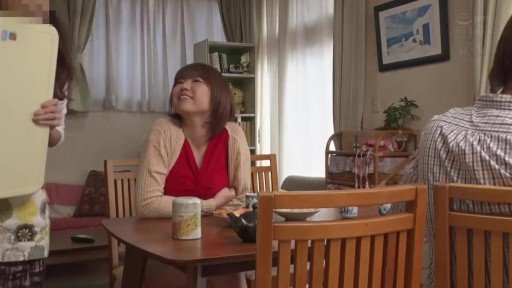  Dont Just Sit There! Start Cô Gái Trẻ Luôn Vô Tình Khiêu Khích Tôi Với Bộ Ngực Khủng Của Cô Ấy